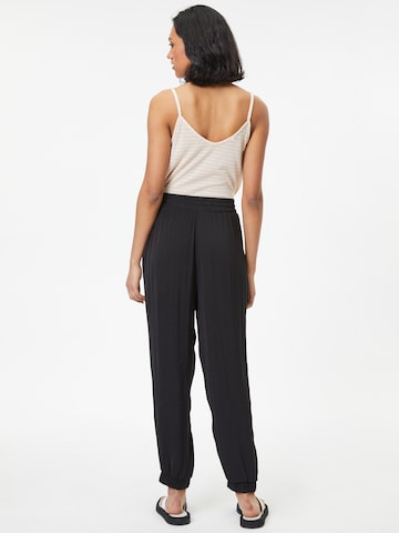 ABOUT YOU Tapered Hose 'Jiline' in Schwarz