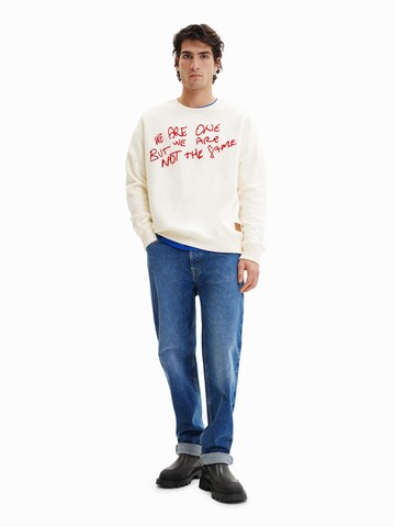 Desigual Sweatshirt in Beige