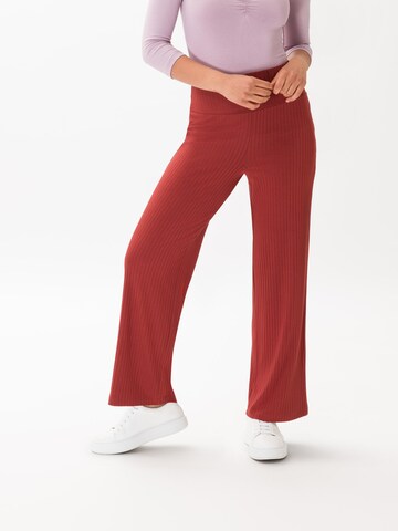 Les Lunes Wide leg Broek 'Michelle' in Rood: voorkant