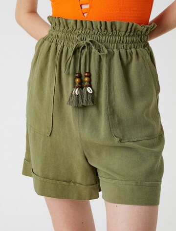 Koton Loosefit Shorts in Grün
