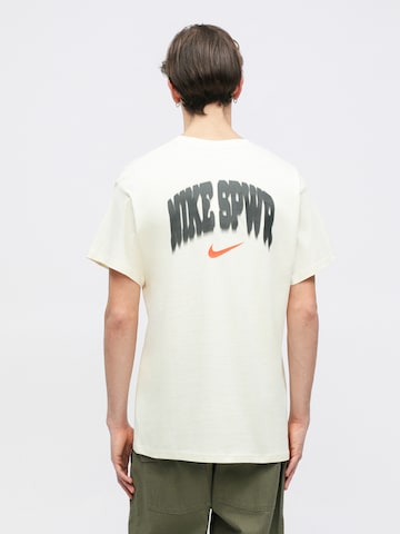 Tricou de la Nike Sportswear pe alb: față