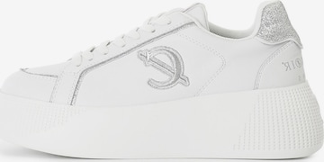 Sneaker bassa di CAFè NOIR in bianco: frontale