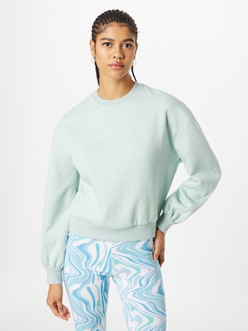 Urban Classics Sweatshirt in Green: front