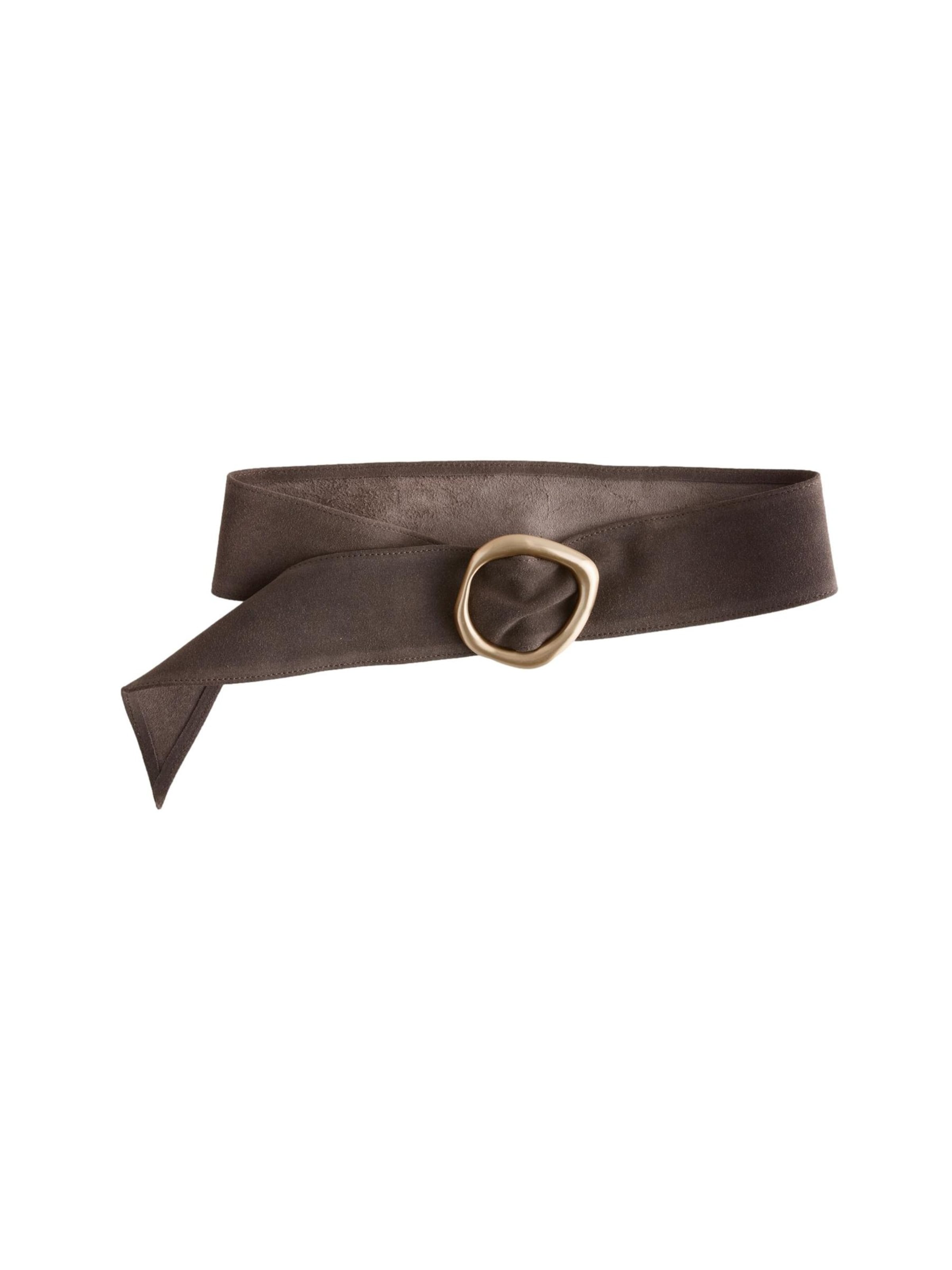 Next Riem in Bruin: voorkant