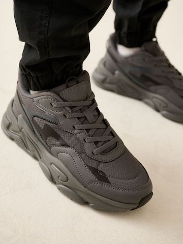 Next - Zapatillas deportivas en gris
