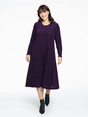 Yoek Dress in Purple