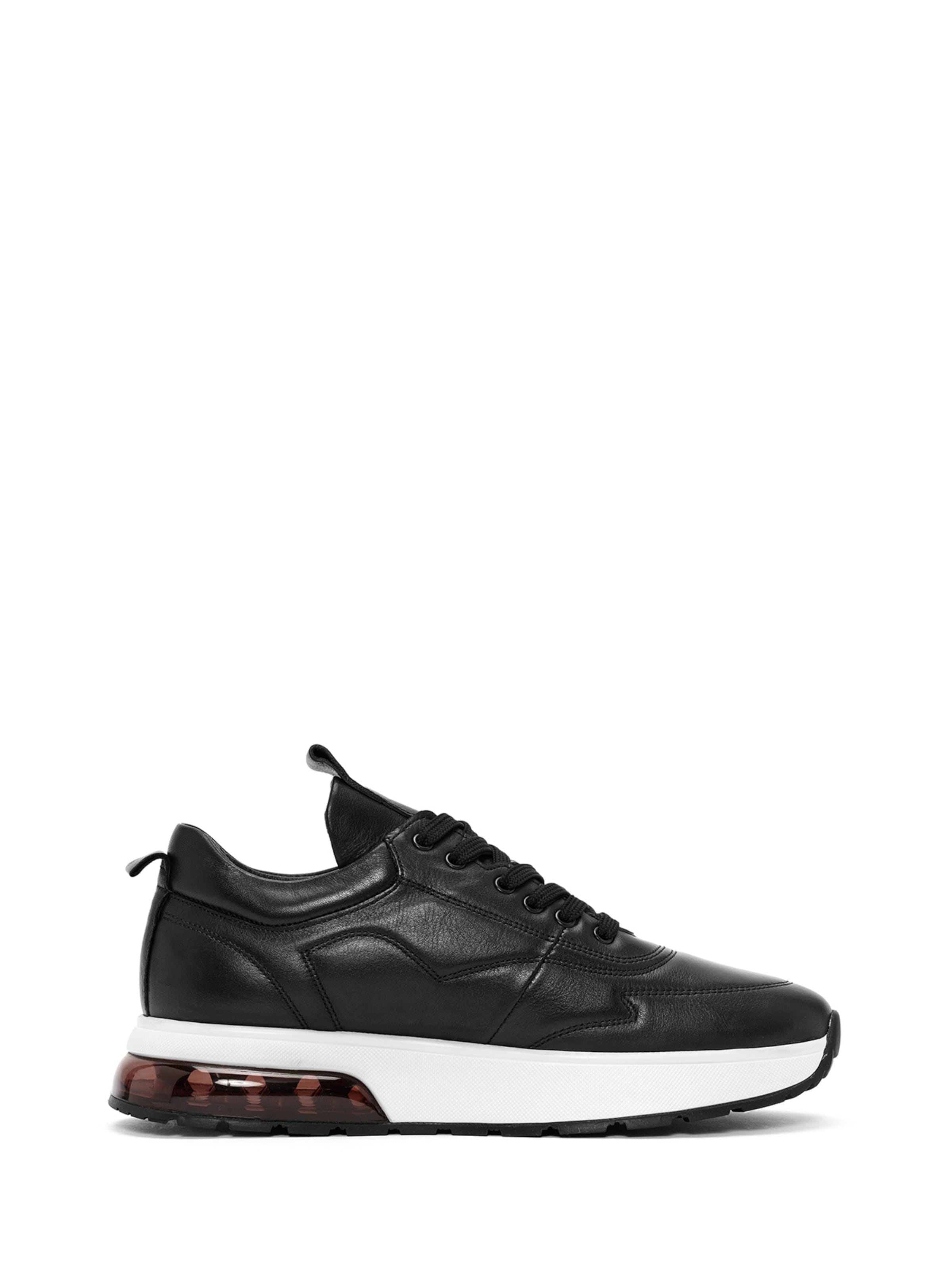 Baskets basses Derimod en noir