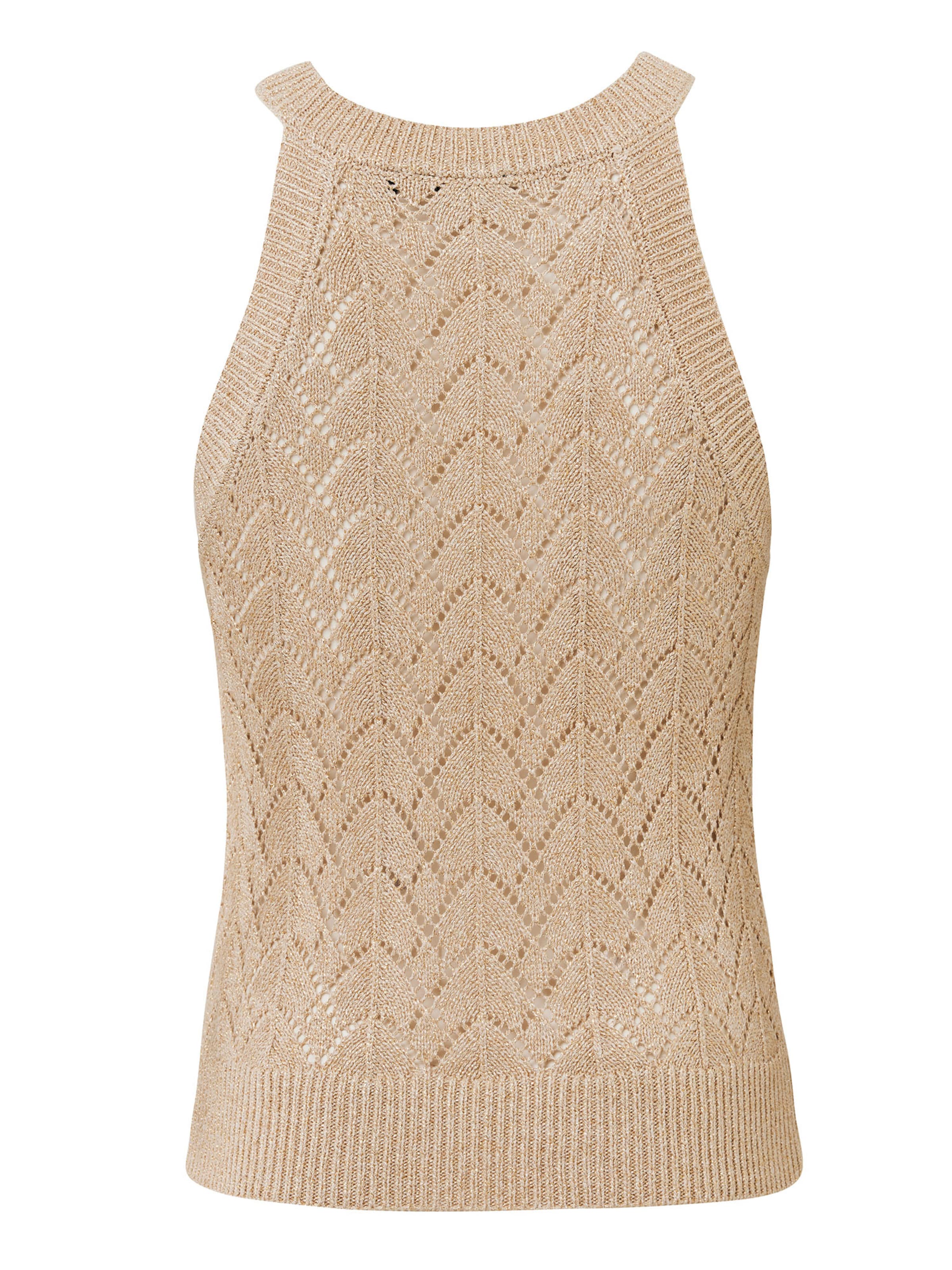 Top brodat de la MEXX pe bej