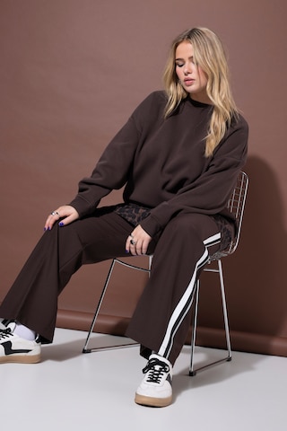 Studio Untold Wide leg Trousers in Brown