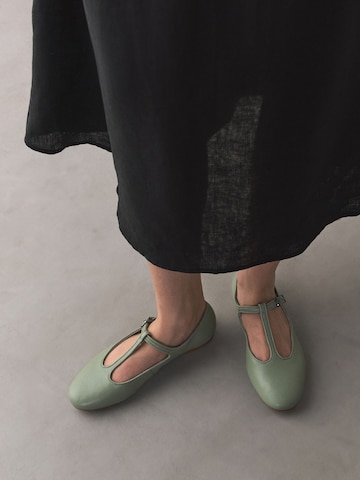 Ballerines à lanières 'Forever Comfort' Next en vert