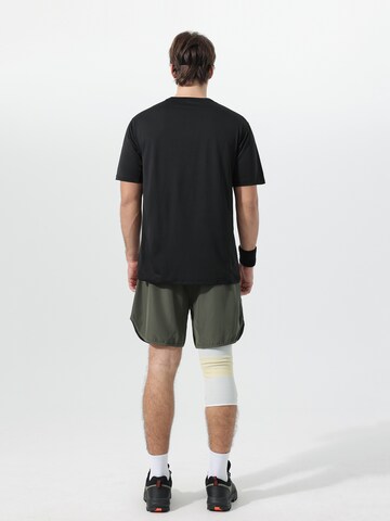 YOUTHUP Performance Shirt 'Feuchttrans' in Black