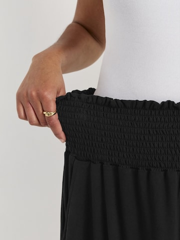 Cellbes of Sweden Jerseyrock mit Taschen in Schwarz