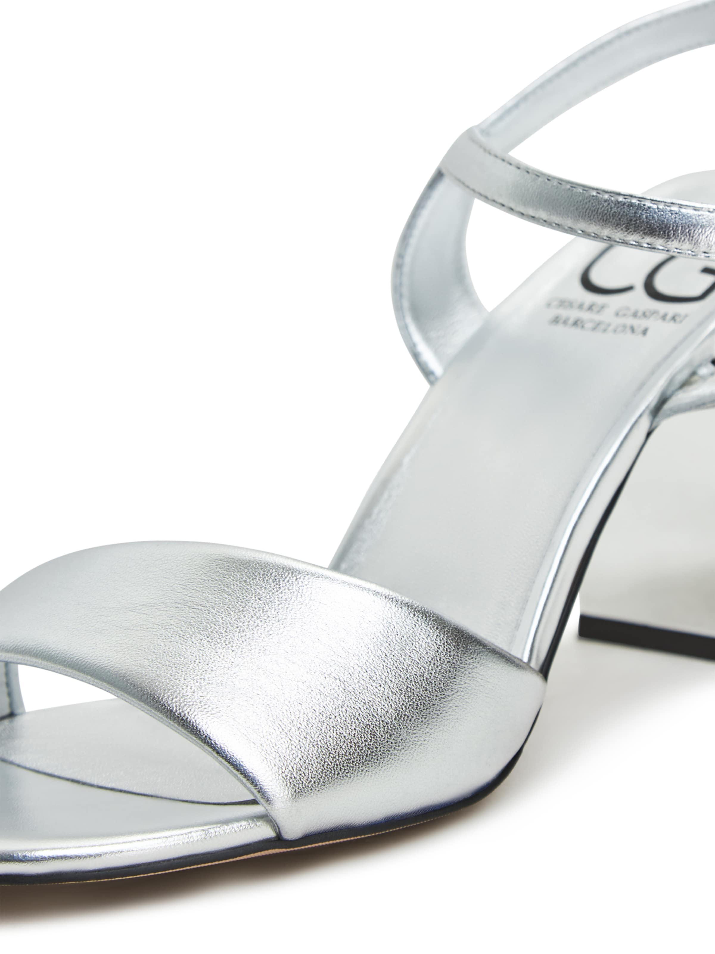 CESARE GASPARI Sandale in Silber