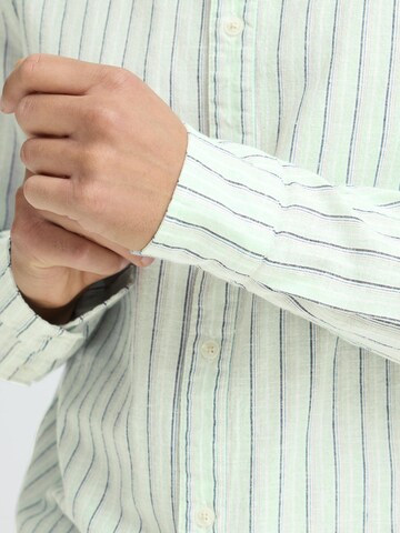 BLEND - Ajuste regular Camisa ' BHAban  ' en verde