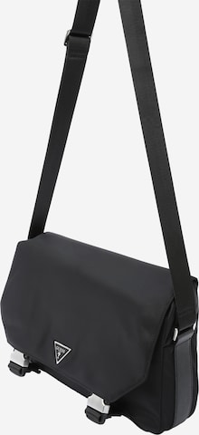 Borsa messenger 'ROMA' di GUESS in nero