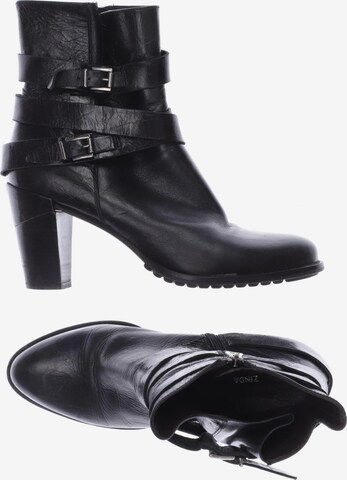 ZINDA Dress Boots in 40 in Black: front