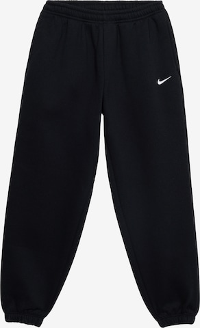 Nike Sportswear Tapered Housut 'STUDIO' värissä musta: etupuoli
