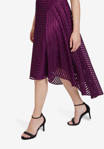 Vera Mont Koktejlové šaty – fialová