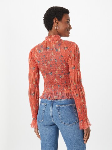 Free People Shirt in Rot