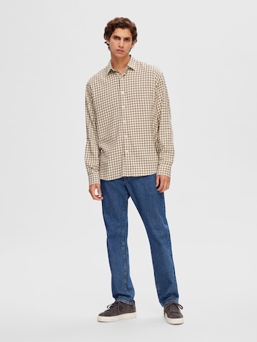 SELECTED HOMME - Ajuste regular Camisa 'OWEN' en beige