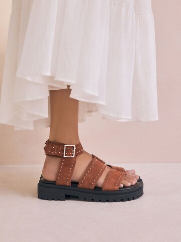Next Σανδάλι 'Forever Comfort' σε καφέ