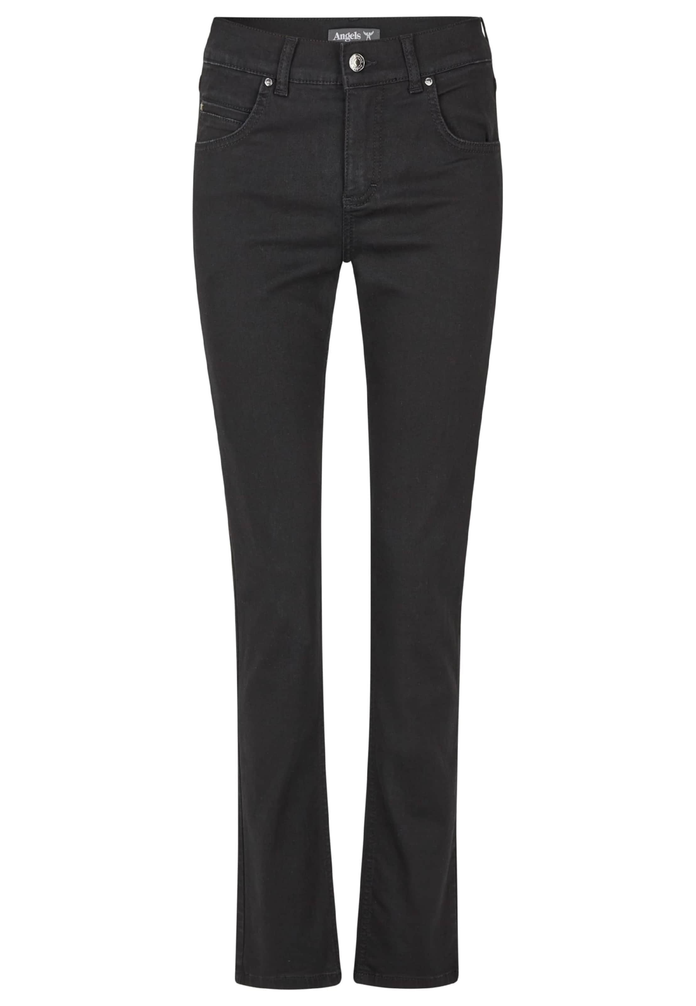 Jean 'Cici' Angels en noir : devant