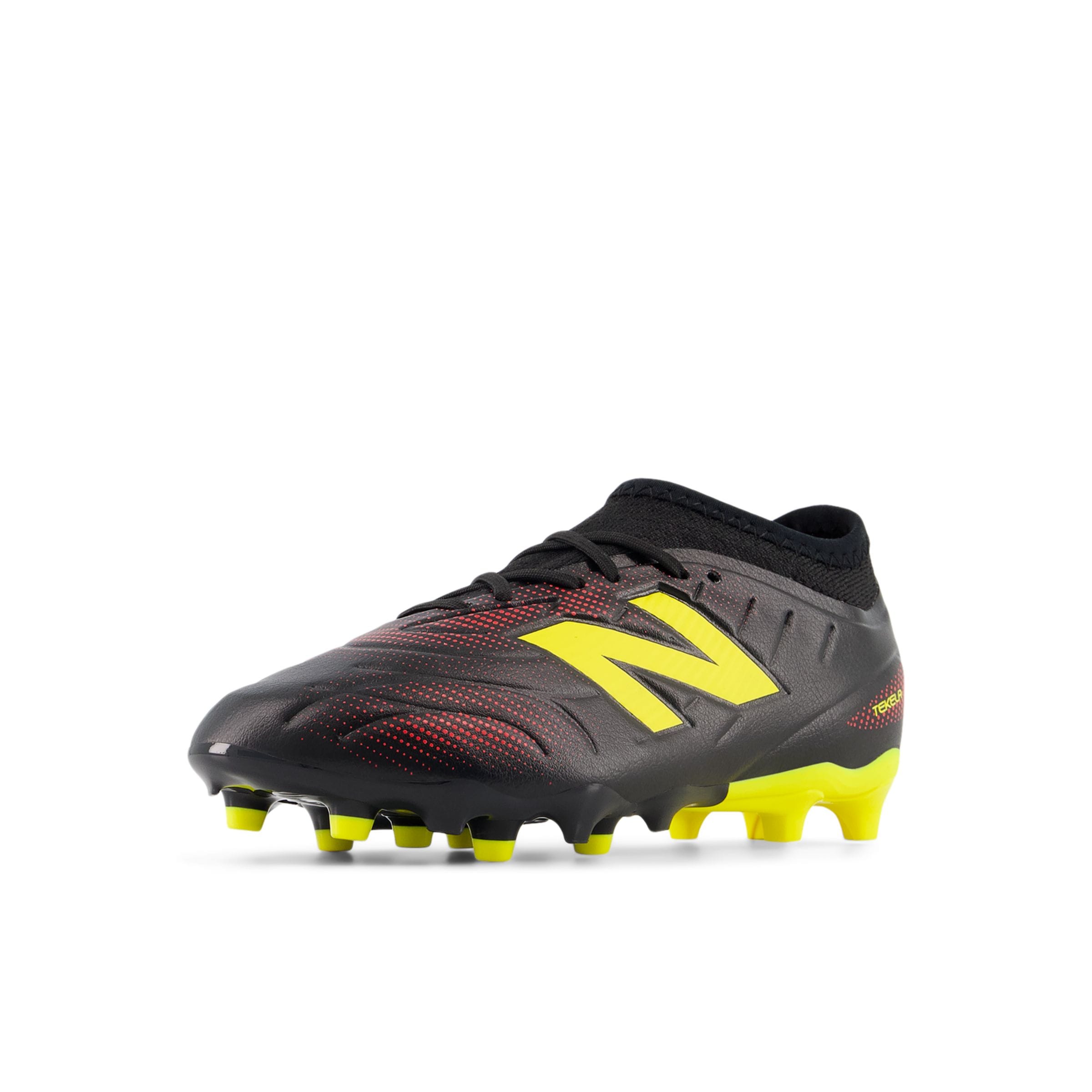 new balance - Sapatilha de desporto 'Tekela Team' em preto: frente