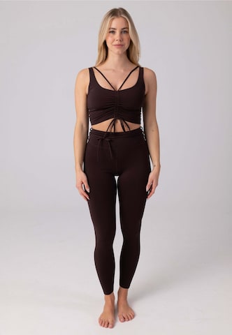 OCEANSAPART Skinny Leggings 'Gianna' i brun: forside