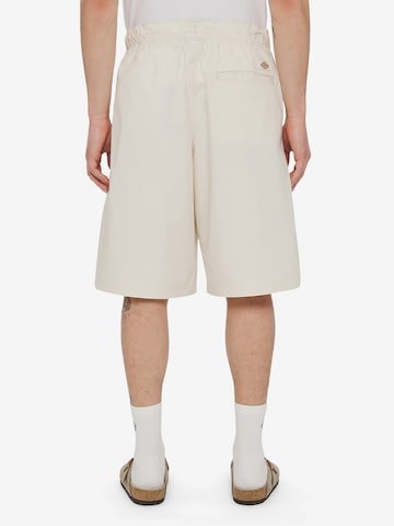 Loosefit Pantalon cargo 'FISHERSVILLE ' DICKIES en blanc