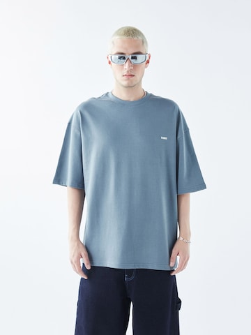 VAMOS CLO Bluser & t-shirts 'Hurst' i blå: forside