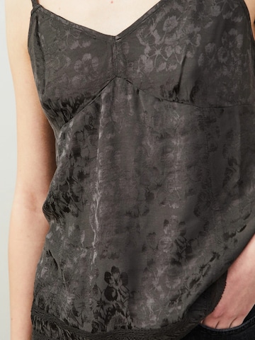 Odd Molly Overdel i grå