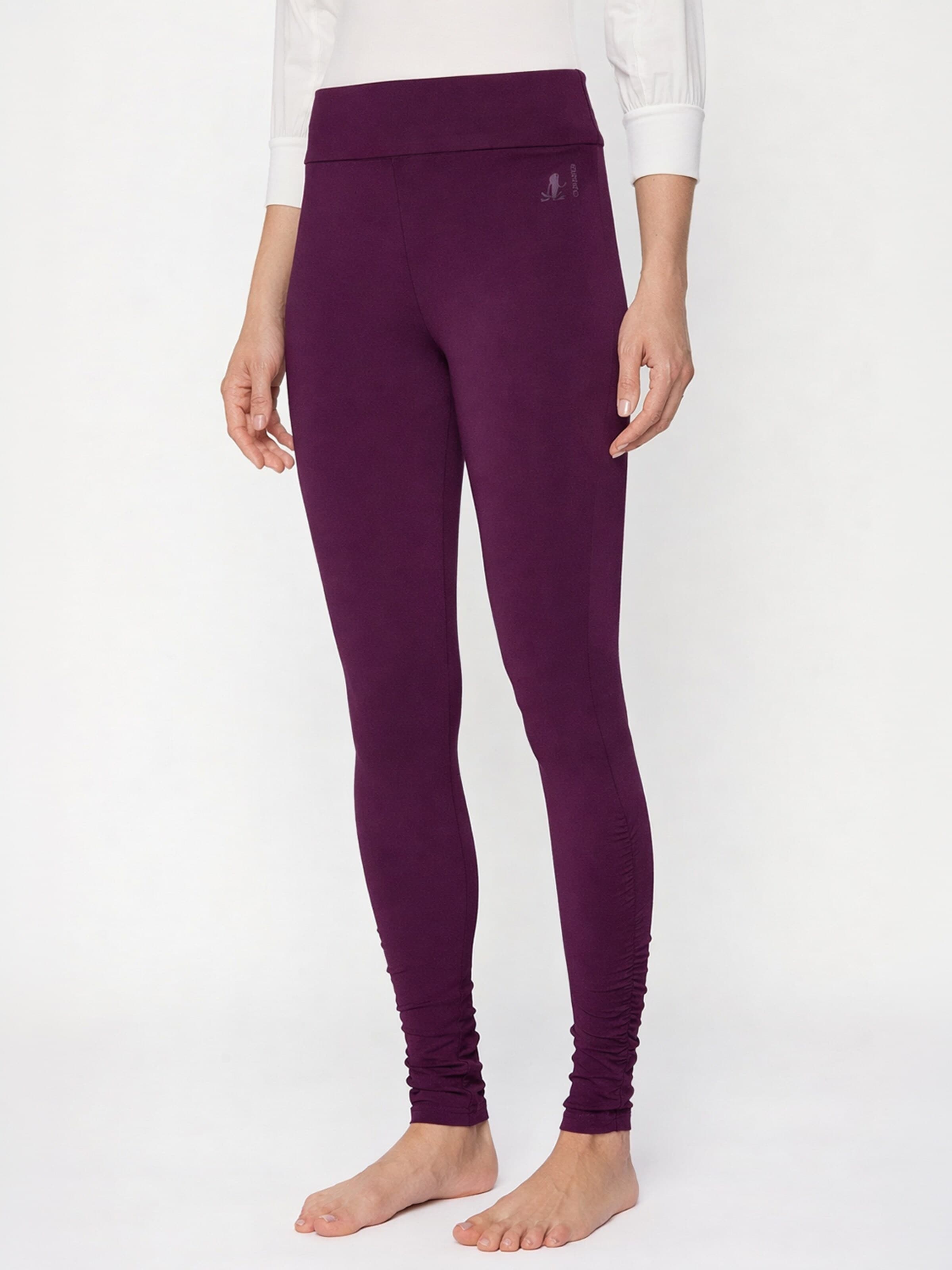 CURARE Yogawear Skinny Leggings‌ in Lila: Vorderseite