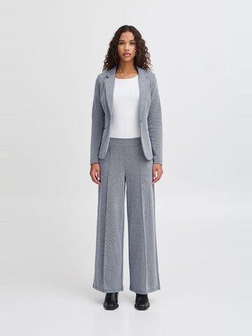 Wide leg Pantaloni con piega frontale 'Kate' di ICHI in grigio