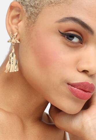 Boucles d'oreilles SOHI en or