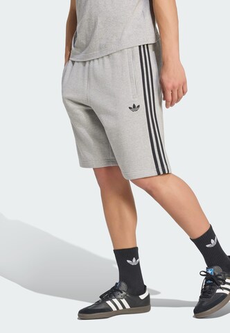 Regular Pantalon '3-Stripes' ADIDAS ORIGINALS en gris