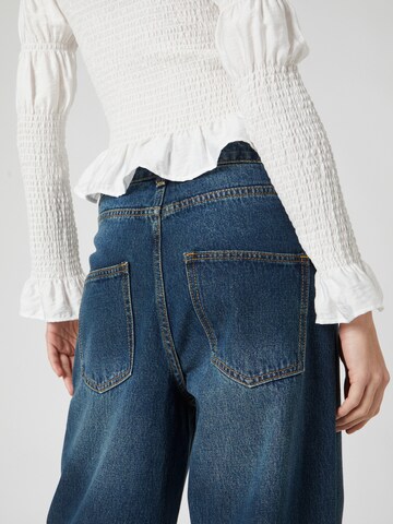 Wide leg Jeans 'Judith' di Bella x ABOUT YOU in blu