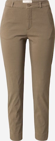 Coupe slim Pantalon chino 'SOLVEJ' Freequent en marron : devant