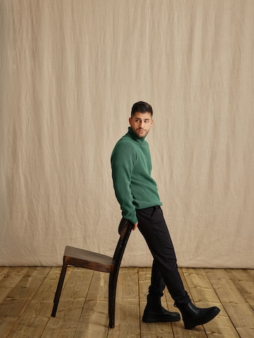 Kosta Williams x About You Sweater in Green