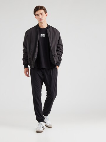 JACK & JONES Házi ruha 'JACSOLID' - fekete