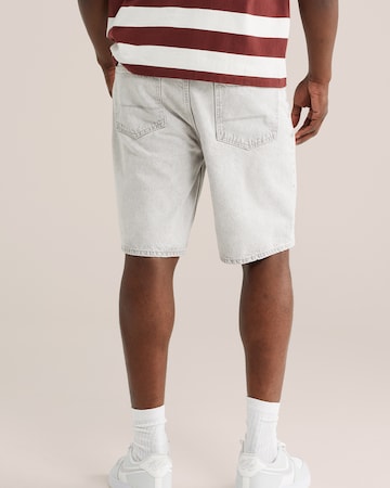 WE Fashion Loosefit Jeans i grå