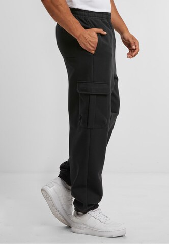 Urban Classics Tapered Cargobyxa i svart