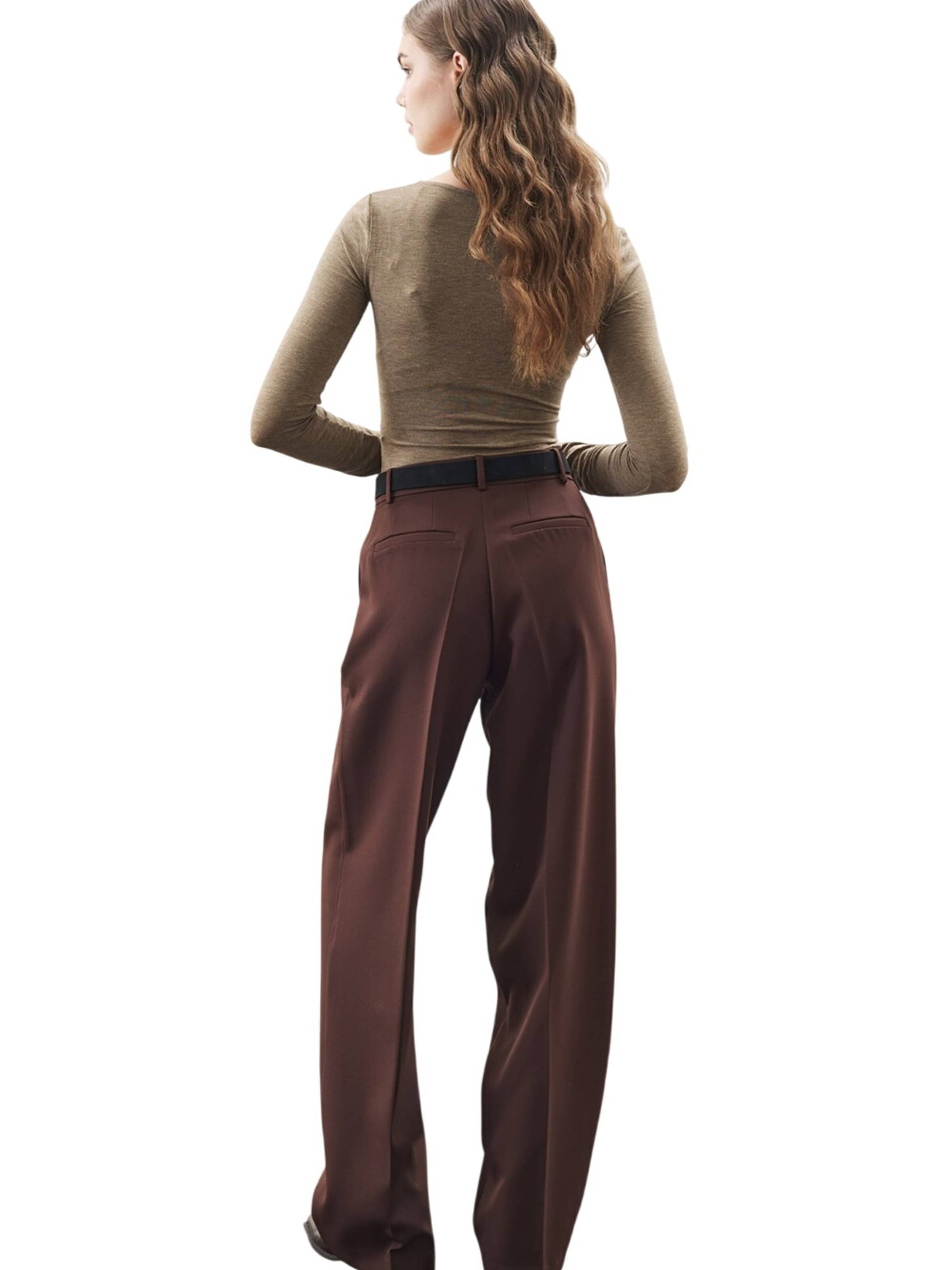 MANUKA Regular Trousers in Brown