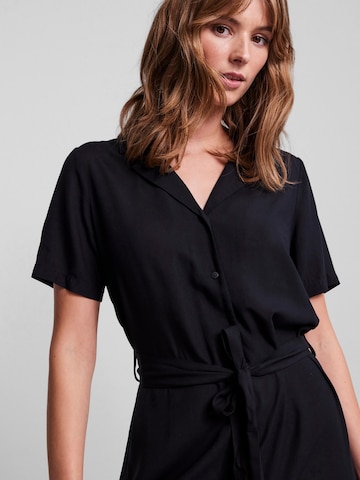 PIECES - Vestido camisero 'Olivia' en negro