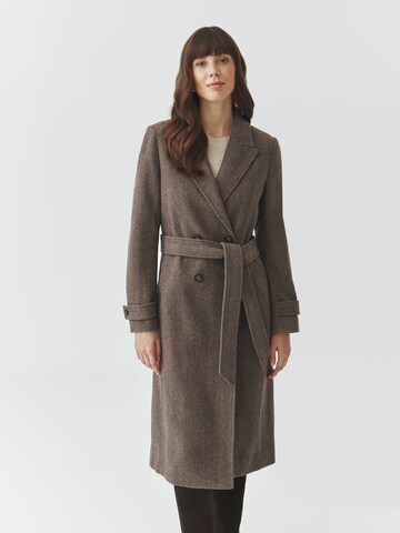 TATUUM Between-seasons coat 'TEA 1' in Brown: front