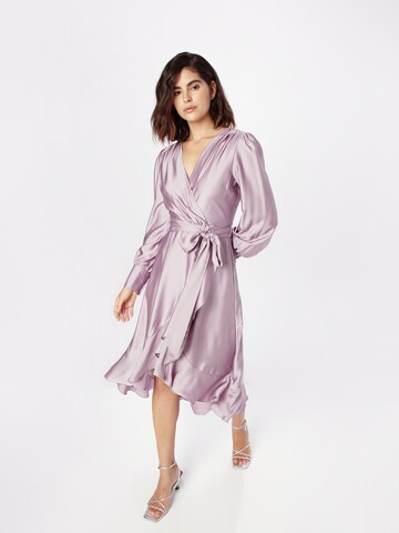 Robe SWING en rose : devant