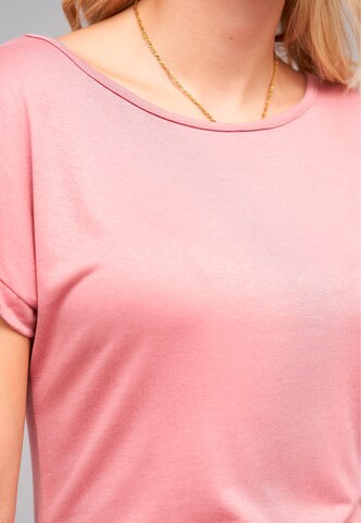 Cloud5ive T-Shirt in Pink