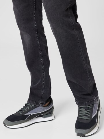 Hailys Men Regular Jeans 'Jeff' in Schwarz
