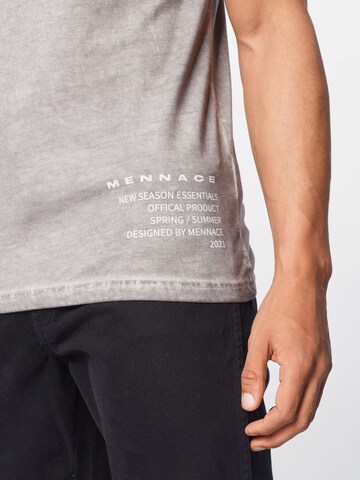 Mennace Shirt 'ON THE RUN' in Grau