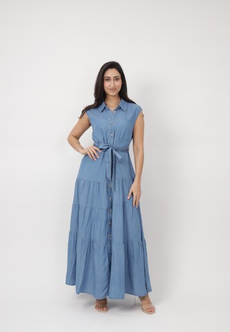 Abito camicia di Elara in blu: frontale