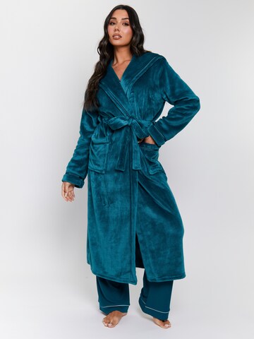 Loungeable Long Bathrobe in Green: front